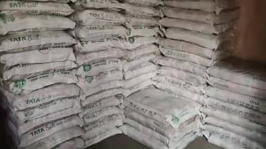 হাবরা ১: নুন চুরি, দুই অভিযুক্তকে পুলিশ হেফাজতে নিয়ে ৫০ বস্তা নুন উদ্ধার করল হাবরা থানার পুলিশ, পুলিশ হেফাজত শেষে আদালতে পেশ