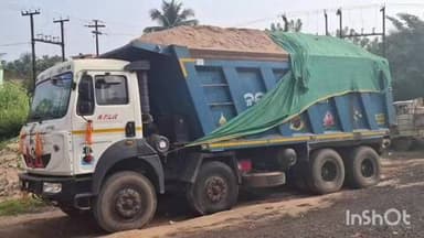 ଖୋର୍ଦ୍ଧା: ବାଘମାରି ଥାନା ଅଞ୍ଚଳରୁ ବେଆଇନ ଭାବେ ବାଲି ଚାଲାଣ କରୁଥିବା ହାଇୱକୁ ଜବତ କଲା ବାଘମାରି ଥାନା ପୋଲିସ