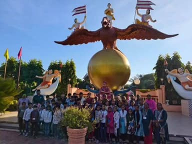 મુળી: આંબરડી ગામની પ્રાથમિક શાળા દ્વારા શૈક્ષણિક પ્રવાસનું આયોજન કર્યું