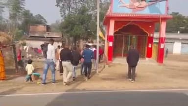 मरकच्चो: सोनेडीह डेबवा में ग्रामीणों के आवेदन पर गैर-मजरूआ जमीन को अतिक्रमण मुक्त कराने के लिए हुई पैमाईश