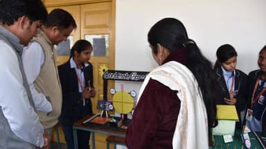 नूह: राष्ट्रीय गणित दिवस पर हिंदू विद्या निकेतन विद्यालय, नूंह में गणित मेले का भव्य आयोजन