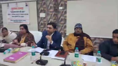 मनिहारी: पंचायत समिति की बैठक में योजनाओं की अनियमितता पर हंगामा, लिया गया संज्ञान