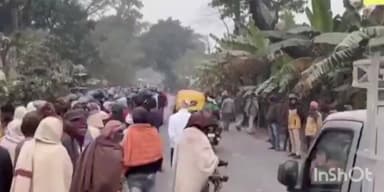 सुपौल: सुपौल के पिपरा में अतिक्रमण पर बुलडोजर चला, लगभग 100 महादलित परिवारों के घर तोड़े गए