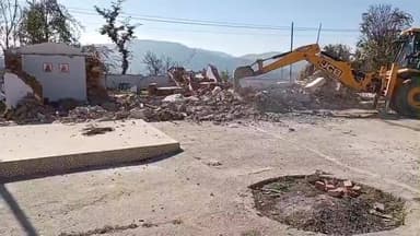 लोहाघाट के राईकोट महर में जन सहयोग से मां झूमाधुरी व भूमिया देवता के भव्य मंदिर का निर्माण कार्य शुरू।