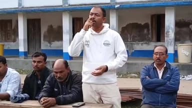 গোসাবা: কুমিরমারীতে, বিধানসভা নির্বাচনের লক্ষ্যে অঞ্চল তৃণমূলের নেতৃত্ব কর্মীদের নিয়ে সাংগঠনিক বৈঠককরলেন কুমিরমারী অঞ্চল সভাপতি