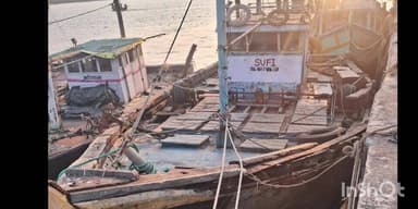 दापोली: जप्त मासेमारी बोटीचा २६ डिसेंबर रोजी होणार जाहीर लिलाव