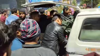 বাসন্তী: ক্যানিংয়ের বাইক দুর্ঘটনায় মৃত্যু হল এক যুবকের। তদন্তের ট্রাফিক পুলিশ। বাসন্তী থেকে প্রতিক্রিয়া।