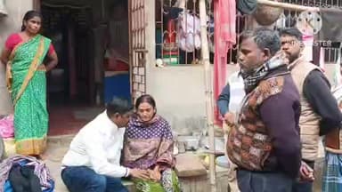 পাত্রসায়র: পথ দুর্ঘটনায় মৃত তৃণমূল কর্মীর পরিবারকে সমবেদনা জানালেন বিষ্ণুপুর সাংগঠনিক জেলা তৃণমূলের সভাপতি