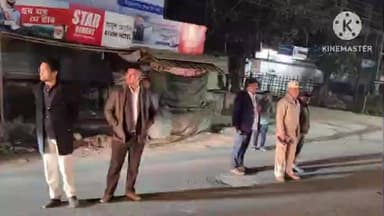 পশ্চিম যোৰহাট: অতিৰিক্ত জিলা আয়ুক্ত, জিলাৰ পৰিবহণ বিষয়াৰ উপস্থিতিত ISBTৰ সমীপত যান বাহন আইন সম্পৰ্কে চালকক সজাগতা