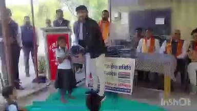 भानपुरा: हारे का सहारा सेवा समिति ने विभिन्न स्थानों पर स्वेटर वितरित किए