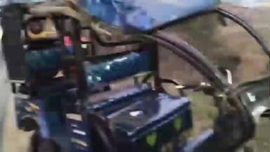 रामगढ़ चौक: झुलौना पावर ग्रिड के पास कार ने ई-रिक्शा को मारी टक्कर, सात लोग घायल