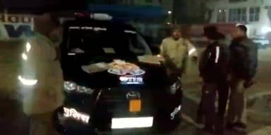 बागपत: जिले की पुलिस ने कोहरे व सड़क सुरक्षा को ध्यान में रखते हुए हाईवे और मुख्य चौराहों पर चलाया विशेष जन-जागरूकता अभियान