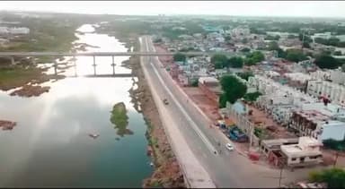 વઢવાણ: સુરેન્દ્રનગર દુધરેજ કેનાલ પાસેથી ત્રણ મહિલા વિદેશી દારૂ સાથે ઝડપાઈ એ ડિવિઝન પોલીસ મતલબ કે ગુનો નોંધાયો