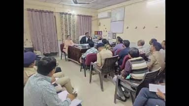 ચોટીલા: ચોટીલા પ્રાંત અધિકારી દ્વારા મુળી ખાતે સકલન ની બેઠક યોજાઇ જેમાં દબાણો દૂર કરવા માટે સૂચનાઓ આપવામાં આવી