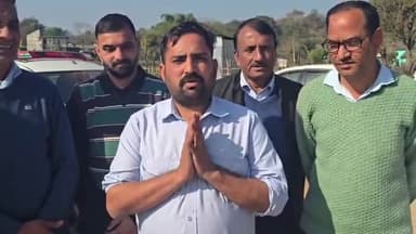 भराड़ी: चकमोह टैक्सी यूनियन और शाहतलाई टैक्सी यूनियन के बीच हुआ आपसी समझौता