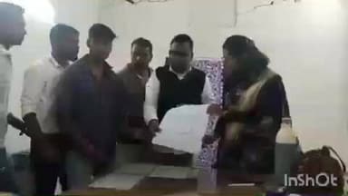 ଟିଟିଲାଗଡ: କାଦୋପଡ଼ା ଗାଁ କୁ ରାଜସ୍ବ ଗ୍ରାମ ମାନ୍ୟତା ନିମନ୍ତ୍ରେ ଦାବି ପତ୍ର ପ୍ରଦାନ