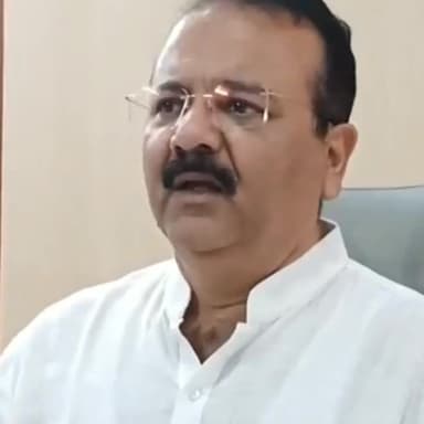 રાજકોટ: લાખાજી રાજ રોડના વેપારીઓની સમસ્યા અંગે સ્ટેન્ડિંગ કમિટી ચેરમેનનું નિવેદન