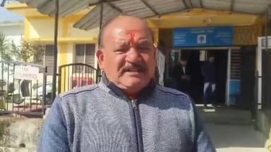 चमोली: भालू को देख भाग रही छात्रा हुई चोटिल, पूर्व में वन विभाग को किया गया था आगाह: प्रधानाचार्य ललित मोहन