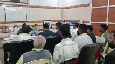 ପଦ୍ମପୁର: ପଦ୍ମପୁର ଉପଜିଲ୍ଲାପାଳ ଙ୍କୁ କାର୍ଯ୍ୟାଳୟ ଠାରେ ଦାବିପତ୍ର ପ୍ରଦାନ କଲେ ବିଶ୍ୱ ହିନ୍ଦୁ ପରିଷଦ ଓ ବଜରଙ୍ଗ ଦଳ