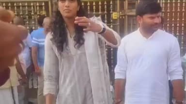 తిరుచానూరు శ్రీ పద్మావతి అమ్మవారి సేవలో పలువురు ప్రముఖులు