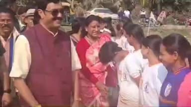 বিষ্ণুপুর ১: ডায়মন্ডহারবার বিজেপি সাংগঠনিক জেলার পক্ষ থেকে নরেন্দ্র কাপ ফুটবল প্রতিযোগিতার শুভ উদ্বোধন করেন বিজেপি নেতা রাহুল সিনহা