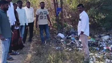 రామారెడ్డి: మోషంపూర్ గ్రామ నూతన పాలకవర్గం బాధ్యతలు చేపట్టిన మరుసటిరోజే పారిశుద్ధ్య పనులు, హర్షం వ్యక్తం చేస్తున్న గ్రామస్తులు