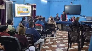 বজবজ ২: বজবজ ২ নম্বর ব্লকের সকল ডিলারদের নিয়ে খাদ্য দপ্তরের করলেন পঞ্চায়েত সমিতির সভাপতি।