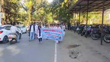 मंडला: मंडला तहसील कार्यालय में पदस्थ पटवारी संदीप कछवाहा के समर्थन में जिला पटवारी संघ ने एसपी कार्यालय में दिया आवेदन