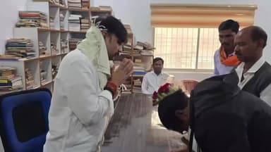 ଭଟଲି: ସାହାଜବାହାଲ ରେ ମାଁ ସମଲେଶ୍ୱରୀଙ୍କ ମନ୍ଦିର ନିର୍ମାଣ ପାଇଁ ସହାୟତା ରାଶି ଭଟଲି ବିଧାୟକ ପ୍ରଦାନ କରିଥିବାରୁ ସମ୍ବର୍ଦ୍ଧିତ କଲେ କୁଷ୍ଠା ସମାଜ