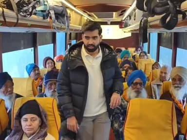 ਬਠਿੰਡਾ: ਬਠਿੰਡਾ ਗੁਣੀਆਨਾ ਰੋਡ ਮੁੱਖ ਮੰਤਰੀ ਤੀਰਥ ਯਾਤਰਾ ਰਵਾਨਾ ਕੀਤੀ ਮੇਅਰ ਪਦਮਜੀਤ ਮਹਿਤਾ