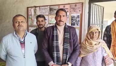 स्वारघाट: एक बार फिर बीडीसी सदस्य रंगी राम ने दिखाई सामाजिक सरोकार की मिसाल, कुटेहला स्कूल को ₹51 हजार की सहायता