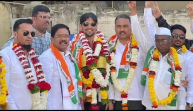 खुलताबाद: शहरातून काढण्यात आलेल्या काँग्रेसच्या विजय रॅलीने वेधले सर्वांचे लक्ष