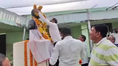 ବଡଚଣା: ବଡ଼ଚଣାର ପୂର୍ବତନ ବିଧାୟକଙ୍କ ବାପାଙ୍କ ଶ୍ରାଦ୍ଧ ବାର୍ଷିକ ଉତ୍ସବ,ବଡ଼ଚଣା ସ୍ଥିତ ଵାସଭବନରେ ଯୋଗଦେଲେ ଅନେକ ରାଜନେତା