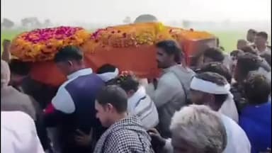 सिरसा: गांव ढूकड़ा में शहीद सुरजीत सिंह का राजकीय सम्मान के साथ अंतिम संस्कार, बेटों ने दी मुखाग्नि