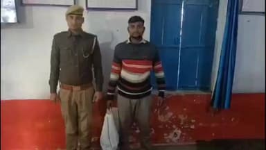 हसनपुर: रहरा पुलिस ने अवैध रूप से बेचे जा रहे देशी फाइटर को किया गिरफ्तार