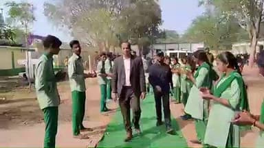 कुंडहित: सिंह वाहिनी प्लस टू विद्यालय कुंडहित में अभिभावक शिक्षक संगोष्ठी का आयोजन, एसडीएम रहे मौजूद