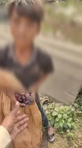 ପୁରୀ ମ୍ୟୁନିସିପାଲଟି: କୁନି କୁନି ପିଲାମାନେ ଅଠା ନିଶା କରି ପୁରୀରେ ବୁଲୁଛନ୍ତି ଅଳିଆ ଗୋଟାଉଛନ୍ତି, ସୋସିଆଲ ମିଡିଆରେ ଭିଡ଼ିଓ ଭାଇରାଲ l