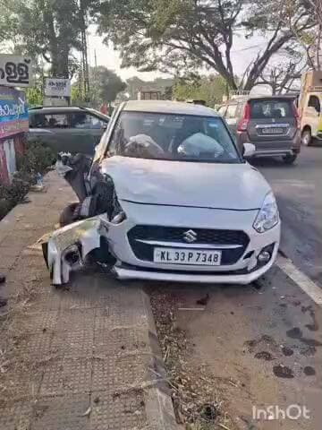 കുട്ടനാട്: പള്ളാത്തുരുത്തി പാലത്തിനു സമീപം ലോറിയും കാറും കൂട്ടിയിടിച്ച് അപകടം