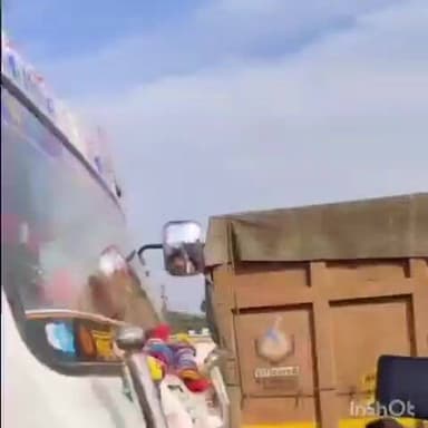 घाटोल: सेनावासा के पास यूरिया खाद की कालाबाजारी के चलते युवाओं ने ट्रक पकड़ा, माहौल गर्माया, ट्रक प्रशासन को सौंपा