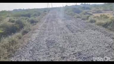 ખંભાળિયા: ભાટવડીયા થી ગોજીનેસ રોડ ખરાબ. જાગૃત નાગરિકે વિડીયો બનાવી રસ્તો રીપેર કરવાની માંગ કરી