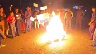 তিনিচুকীয়া: মাকুম অশোক নগৰত বাংলাদেশত হিন্দুৰ ওপৰত নিৰ্যাতনকলৈ বাঙালি পৰিষদ মাকুম আঞ্চলিক সমিতিৰ প্ৰতিবাদ