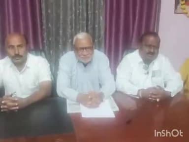 ಹುಮ್ನಾಬಾದ್: ಮುಂದಿನ ಎಲೆಕ್ಷಂದಾಗ ಡಾ.ಸಿದ್ದು ಪಾಟೀಲ್ ಡಿಪಾಸಿಟ್ ಜಪ್ತ ಆಗದ್ ಗ್ಯಾರಂಟಿ : ನಗರದಲ್ಲಿ ಗ್ರಾಮೀಣ ಕಾಂಗ್ರೆಸ್ ಅಧ್ಯಕ್ಷ ಓಂಕಾರ್ ತುಂಬಾ