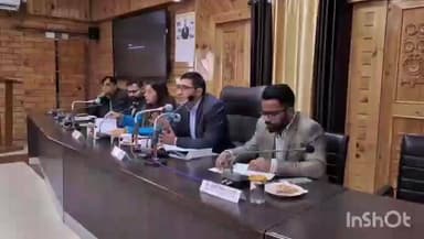 चम्बा: प्रशासन ने गांव की ओर अभियान को लेकर समीक्षा बैठक आयोजित, डीसी मुकेश रेपस्वाल ने की बैठक की अध्यक्षता