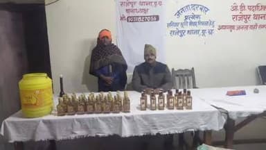 तेतरिया: राजेपुर पुलिस ने हनुमान नगर में छापेमारी कर 37 बोतल अंग्रेजी शराब और 10 लीटर देसी शराब के साथ एक तस्कर को किया गिरफ्तार