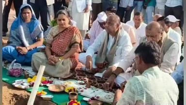 મોરવા હડફ: પાનમ નદી ઉપર કન્સ્ટ્રકશન ઓફ બ્રિજ એક્રોસ રીવર પાનમનુ ખાતમુહૂર્ત સાંસદ અને ધારાસભ્યની ઉપસ્થિતિમા કરાયુ