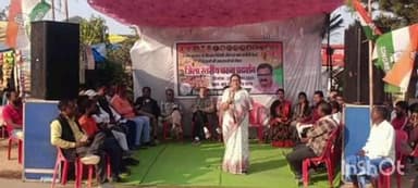 बैकुंठपुर: धान खरीदी में अव्यवस्था को लेकर भाजपा सरकार के खिलाफ पूर्व विधायक की उपस्थिति में पटना में विरोध प्रदर्शन