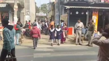 বান্দোয়ান: স্কুলের জমি দখলের অভিযোগ!শেষমেষ বান্দোয়ান গার্লস হাইস্কুলের স্কুলের জমি পরিমাপ করা হলো