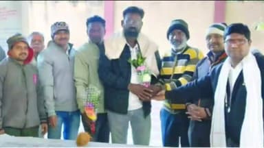 यवतमाळ: न.प.निवडणुकीमध्ये विजयी वृत्तपत्र विक्रेता व स्नेहीचा सत्कार