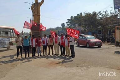 నవాబ్పేట: జాతీయ గ్రామీణ ఉపాధి హామీ పథకంలో మహాత్మా గాంధీ పేరు మార్పులు చేయవద్దు : వామపక్షాల డిమాండ్