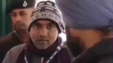 गौनहा: बेतिया डीएम तरनजोत सिंह ने गौनाहा प्रखंड का औचक निरीक्षण किया